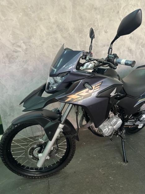 HONDA XRE 300 ABS, Foto 7