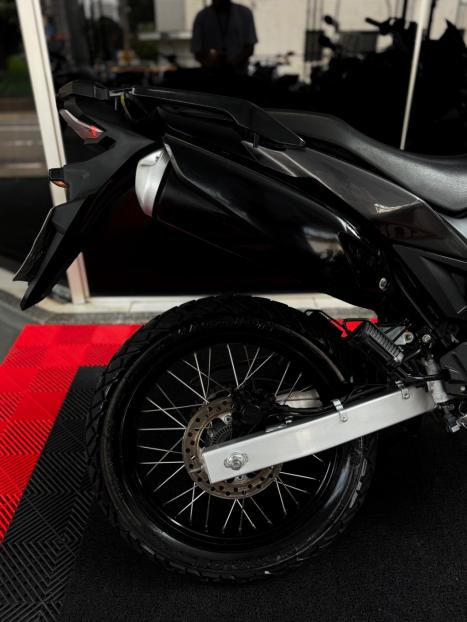 HONDA XRE 300 ABS, Foto 3