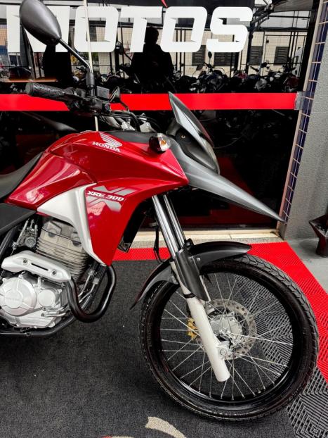 HONDA XRE 300 ABS, Foto 3