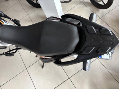 HONDA XRE 300 ADVENTURE, Foto 8