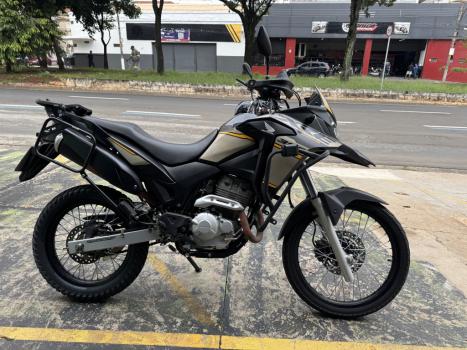 HONDA XRE 300 ADVENTURE, Foto 2