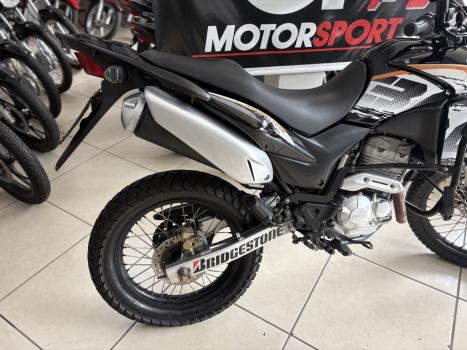 HONDA XRE 300 ADVENTURE, Foto 2