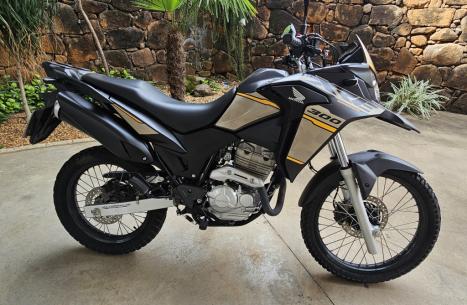 HONDA XRE 300 ADVENTURE, Foto 3
