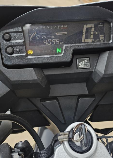 HONDA XRE 300 ADVENTURE, Foto 11