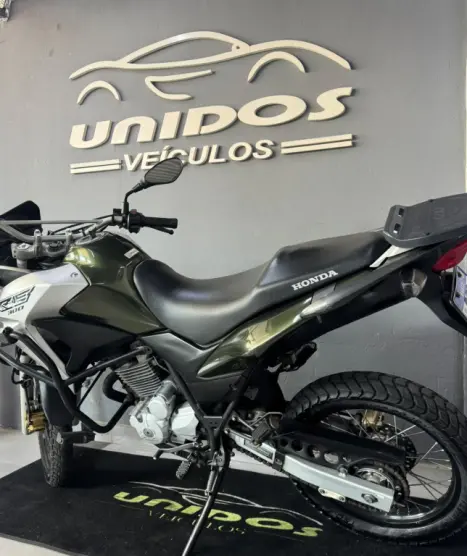 HONDA XRE 300 ADVENTURE, Foto 4