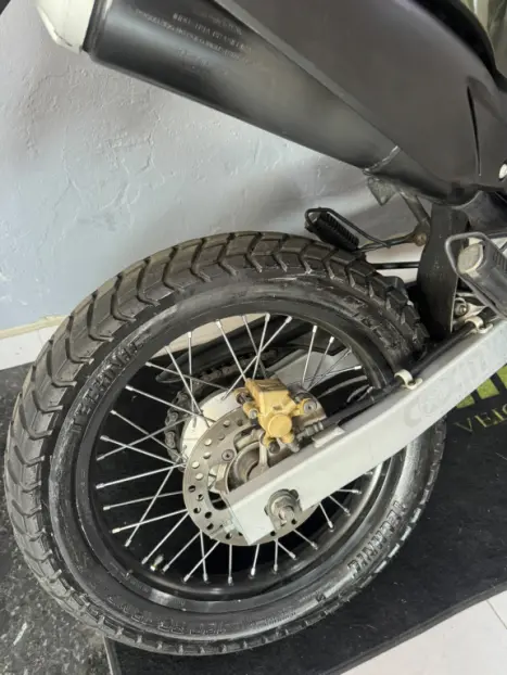 HONDA XRE 300 ADVENTURE, Foto 6