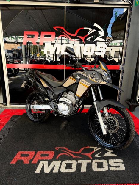 HONDA XRE 300 ADVENTURE, Foto 5
