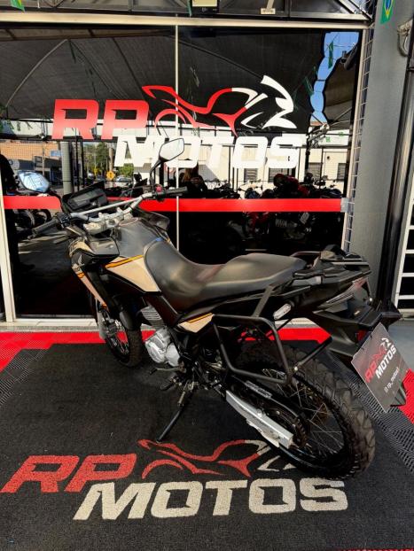 HONDA XRE 300 ADVENTURE, Foto 9