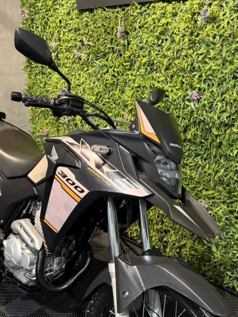 HONDA XRE 300 ADVENTURE, Foto 8