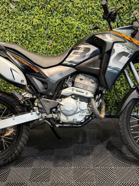 HONDA XRE 300 ADVENTURE, Foto 4