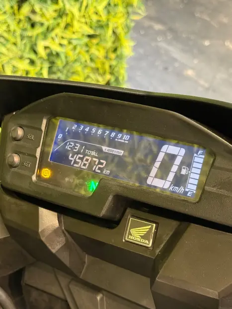 HONDA XRE 300 ADVENTURE, Foto 9