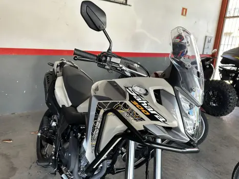 HONDA XRE 300 Sahara ADVENTURE, Foto 2