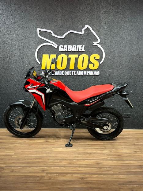 HONDA XRE 300 Sahara RALLYE, Foto 2