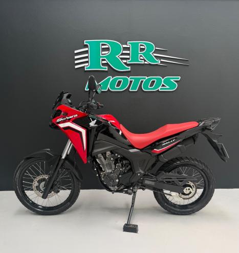 HONDA XRE 300 Sahara RALLYE, Foto 2