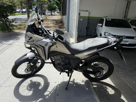 HONDA XRE 300 Sahara ADVENTURE, Foto 1