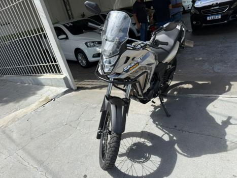 HONDA XRE 300 Sahara ADVENTURE, Foto 3