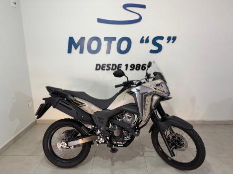 HONDA XRE 300 Sahara ADVENTURE, Foto 1