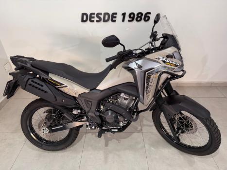 HONDA XRE 300 Sahara ADVENTURE, Foto 2