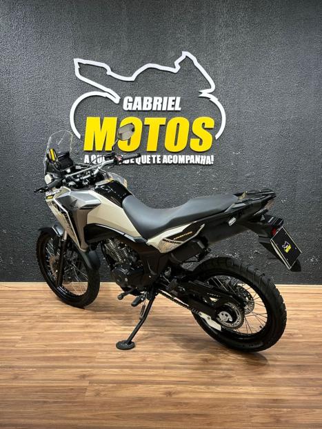 HONDA XRE 300 Sahara ADVENTURE, Foto 5