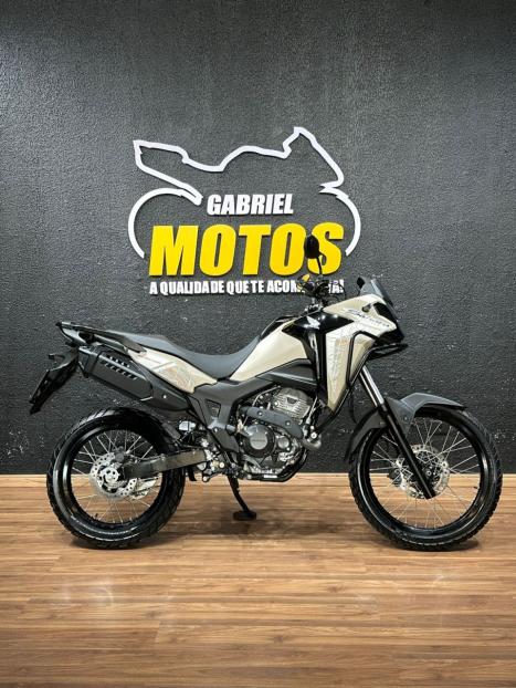 HONDA XRE 300 Sahara ADVENTURE, Foto 1