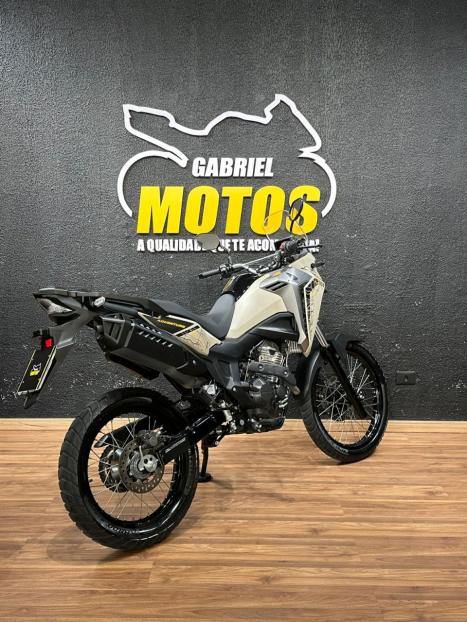 HONDA XRE 300 Sahara ADVENTURE, Foto 6
