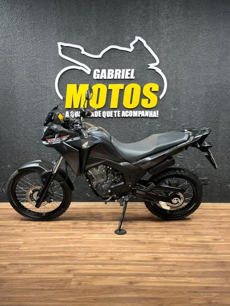HONDA XRE 300 Sahara , Foto 2