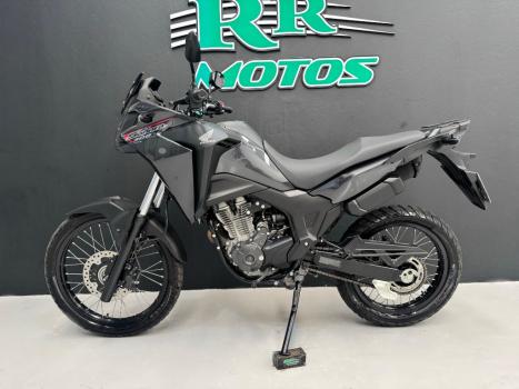 HONDA XRE 300 Sahara RALLYE, Foto 4