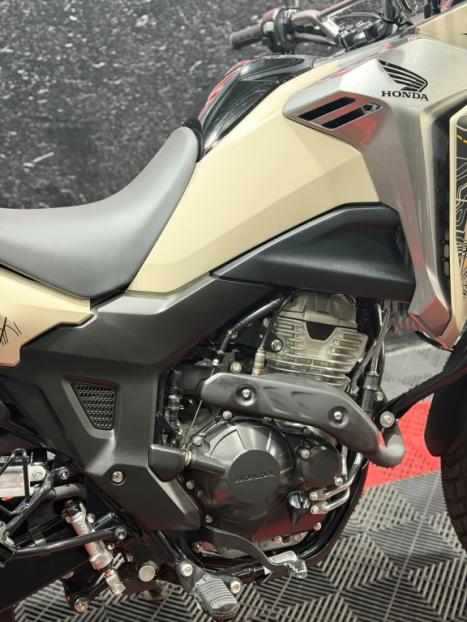 HONDA XRE 300 Sahara ADVENTURE, Foto 8