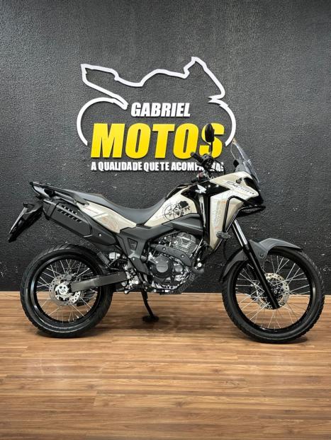 HONDA XRE 300 Sahara ADVENTURE, Foto 1
