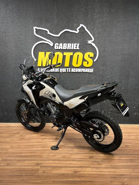 HONDA XRE 300 Sahara ADVENTURE, Foto 5
