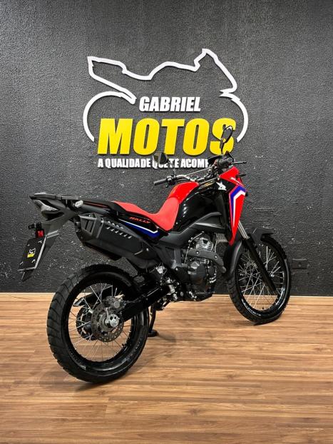HONDA XRE 300 Sahara RALLYE, Foto 6