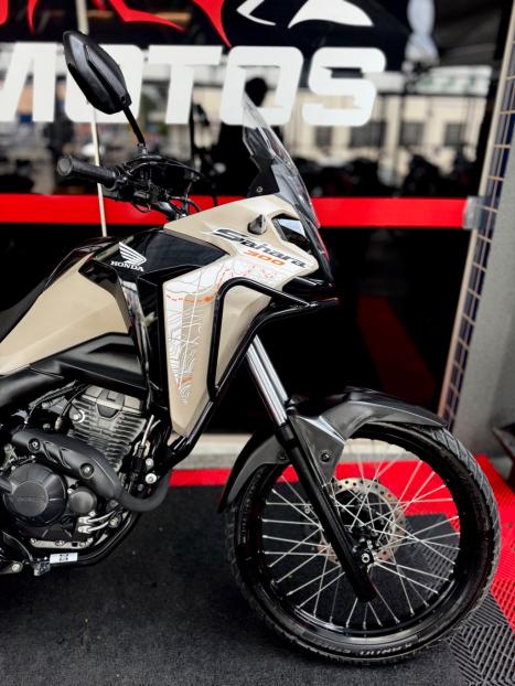 HONDA XRE 300 Sahara ADVENTURE, Foto 3