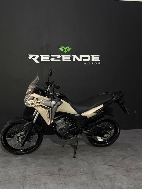 HONDA XRE 300 Sahara ADVENTURE, Foto 2