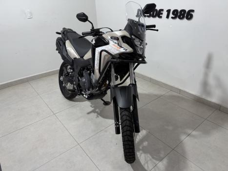 HONDA XRE 300 Sahara ADVENTURE, Foto 4