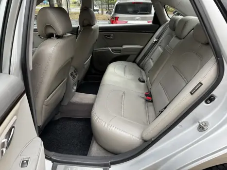 HYUNDAI Azera 3.3 V6 24V GLS AUTOMTICO, Foto 8