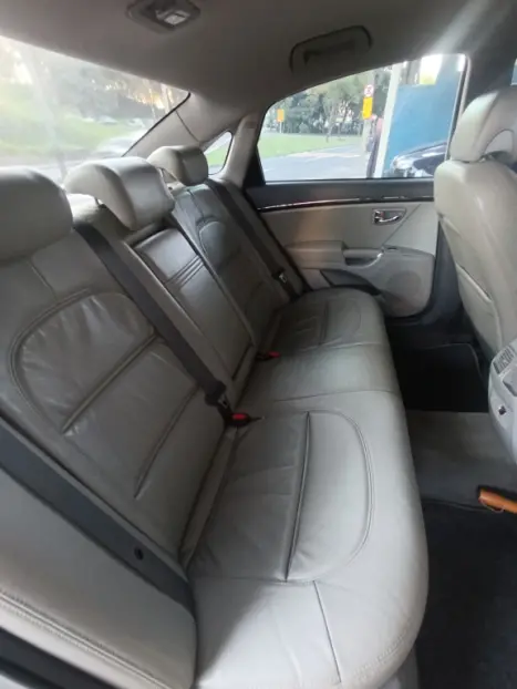 HYUNDAI Azera 3.3 V6 24V GLS AUTOM�TICO, Foto 7