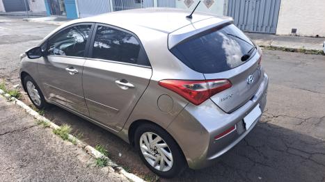 HYUNDAI HB 20 Hatch 1.6 16V 4P COMFORT FLEX AUTOM�TICO, Foto 3