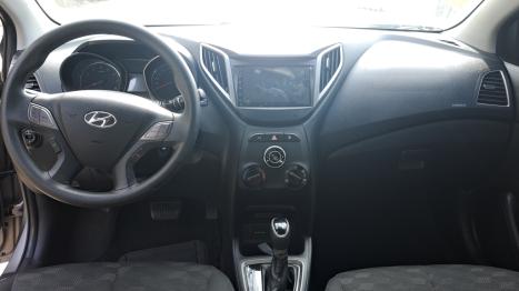 HYUNDAI HB 20 Hatch 1.6 16V 4P COMFORT FLEX AUTOM�TICO, Foto 5