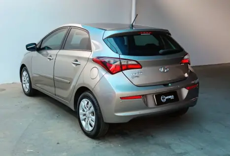 HYUNDAI HB 20 Hatch 1.0 12V 4P FLEX COMFORT, Foto 5 HYUNDAI HB 20 Hatch 1.0 12V 4P FLEX COMFORT, Foto 5