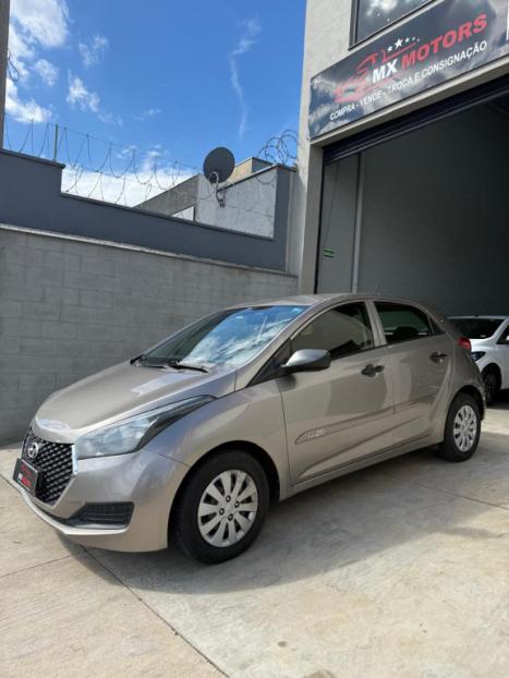 HYUNDAI HB 20 Hatch 1.0 12V 4P FLEX UNIQUE, Foto 5