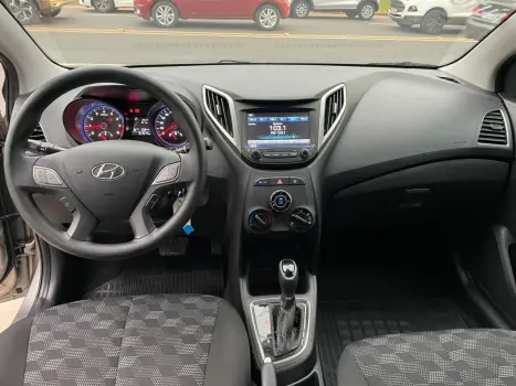 HYUNDAI HB 20 Hatch 1.6 16V 4P FLEX COMFORT PLUS AUTOMTICO, Foto 8