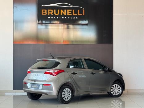 HYUNDAI HB 20 Hatch 1.0 12V 4P FLEX COMFORT PLUS, Foto 4