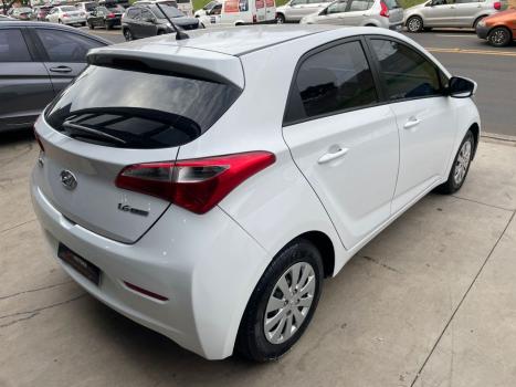 HYUNDAI HB 20 Hatch 1.6 16V 4P FLEX COMFORT PLUS, Foto 4