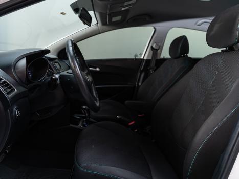 HYUNDAI HB 20 Hatch X 1.6 16V 4P STYLE FLEX AUTOM�TICO, Foto 9