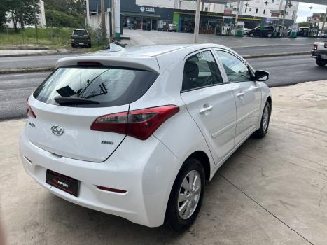 HYUNDAI HB 20 Hatch 1.0 12 V 4P FLEX COMFORT STYLE, Foto 4