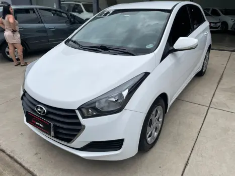 HYUNDAI HB 20 Hatch 1.6 16V 4P FLEX COMFORT PLUS AUTOM�TICO, Foto 3
