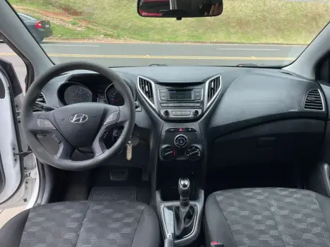 HYUNDAI HB 20 Hatch 1.6 16V 4P FLEX COMFORT PLUS AUTOM�TICO, Foto 8