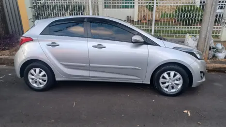 HYUNDAI HB 20 Hatch 1.6 16V 4P FLEX COMFORT, Foto 4