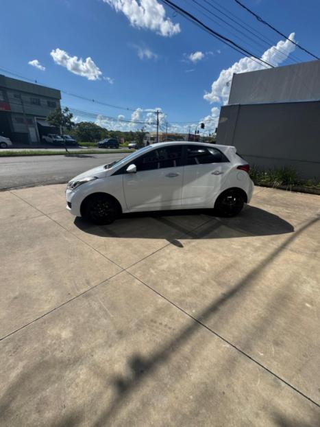HYUNDAI HB 20 Hatch 1.6 16V 4P PREMIUM FLEX AUTOM�TICO, Foto 4