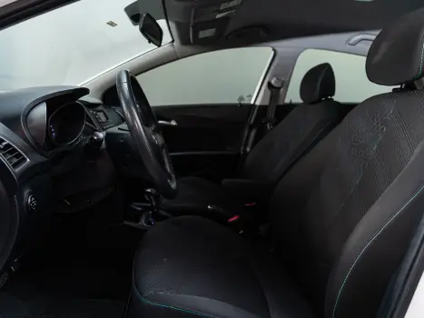 HYUNDAI HB 20 Hatch X 1.6 16V 4P STYLE FLEX AUTOM�TICO, Foto 9